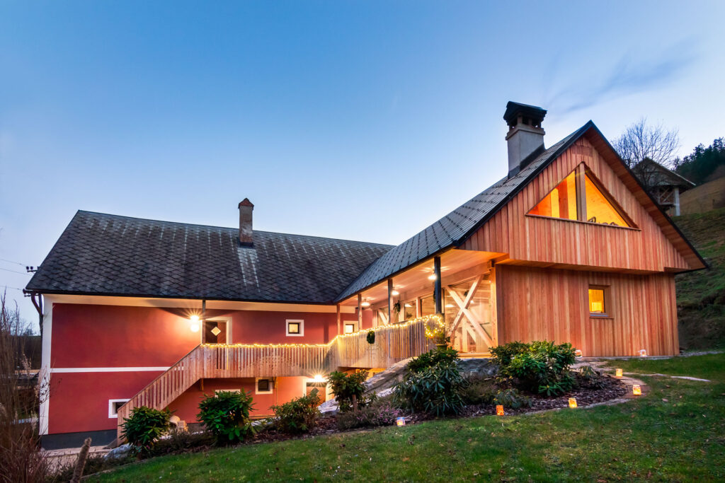 Majski vikend retreat na domačiji Tešnak — zvočna kopel in umiritev v naravi