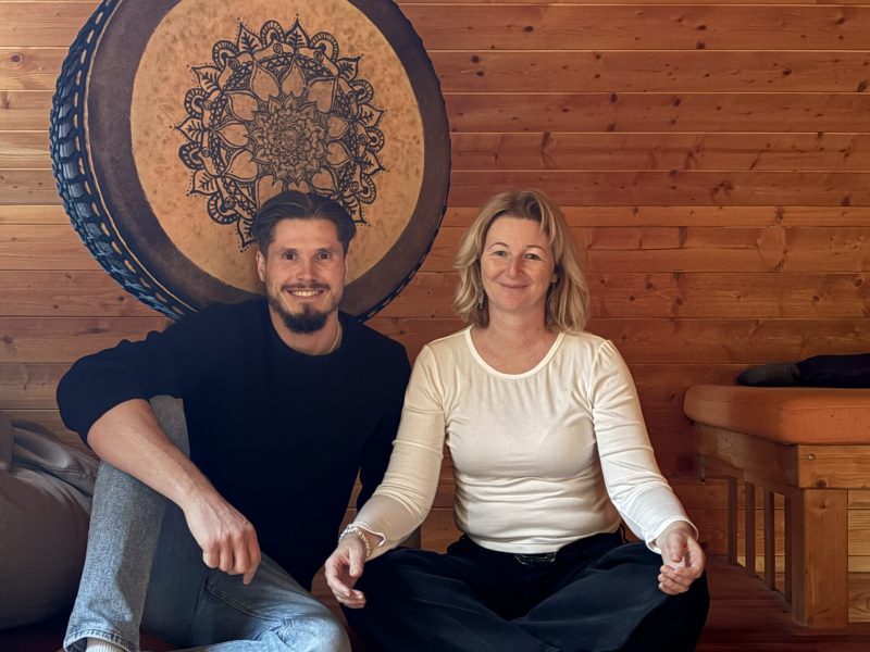 Sodelovanje z Andrejo Javor — zvočna kopel in celostni pristop